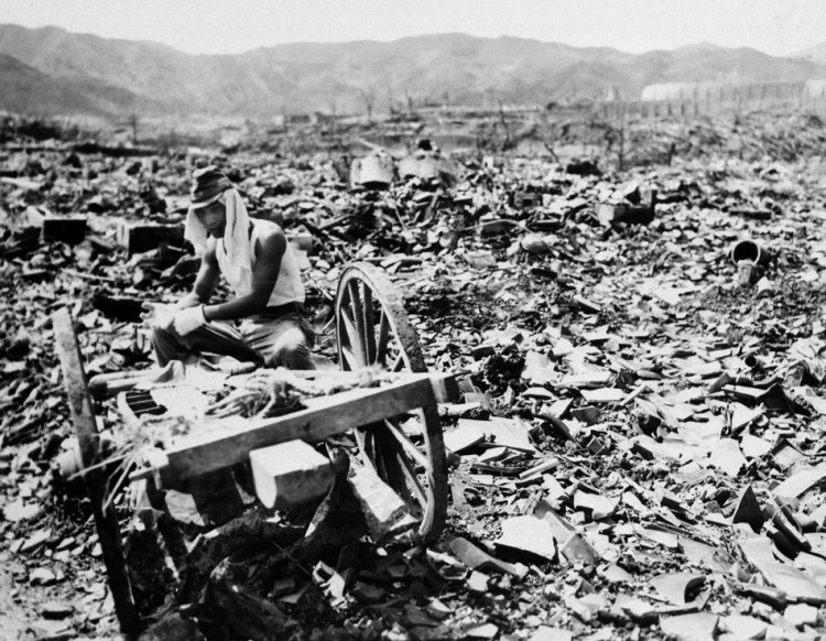 Bombardamenti Atomici Di Hiroshima E Nagasaki Data Di Inizio I BOMBARDAMENTI ATOMICI DI HIROSHIMA E NAGASAKI, SECONDA GUERRA