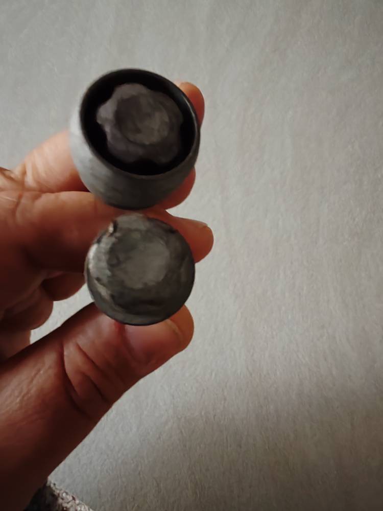 Set Antifurto FARAD 4 Bulloni + 2 Chiavi Per Renault Clio (2005-): Proteggi I Tuoi Cerchi In Lega Con Il Sistema A Fiore E Anello Rotante