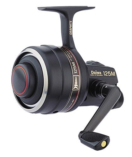 Moulinet Daiwa 9301D Capoté, Pêche Eau Douce, état Fonctionnel, Noir Et Argenté