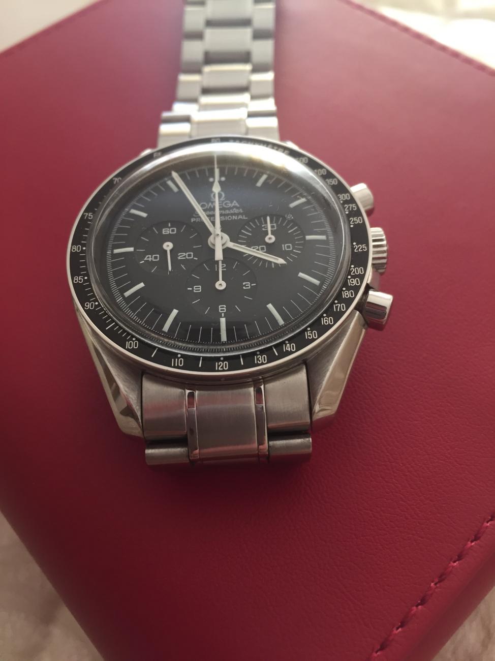 omega speedmaster 35705000