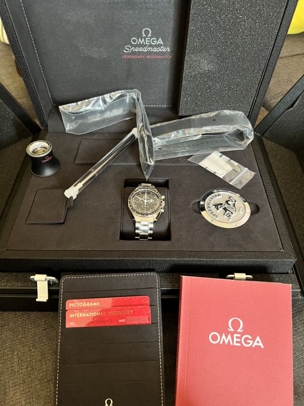 Omega Speedmaster Moonwatch esalite ref 