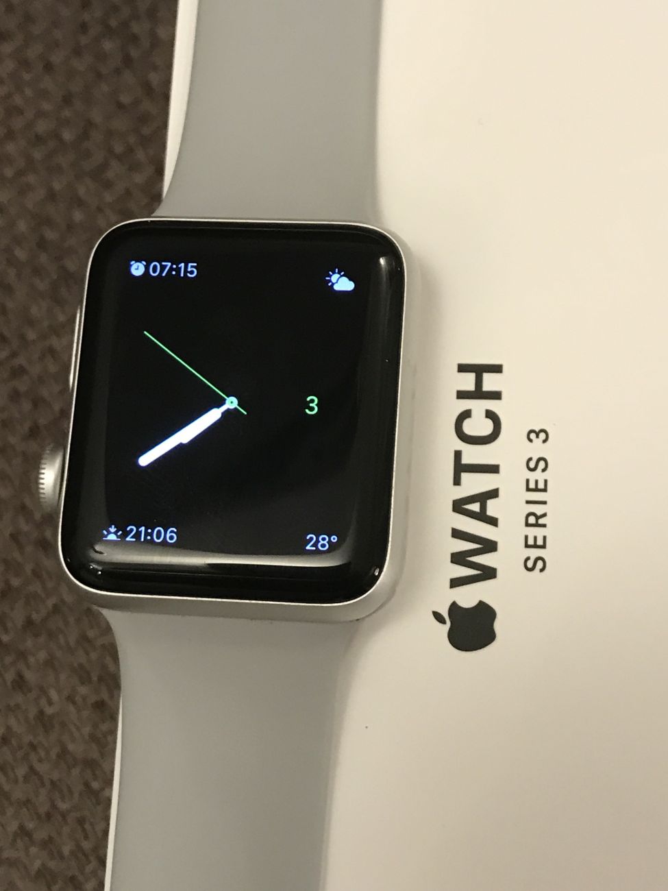 VENDUTO] Vendo Apple Watch 3a serie gps e impermeabile - acquistato a  gennaio 18
