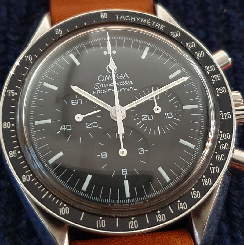 Omega Speedmaster 35705000: quadrante trizio?