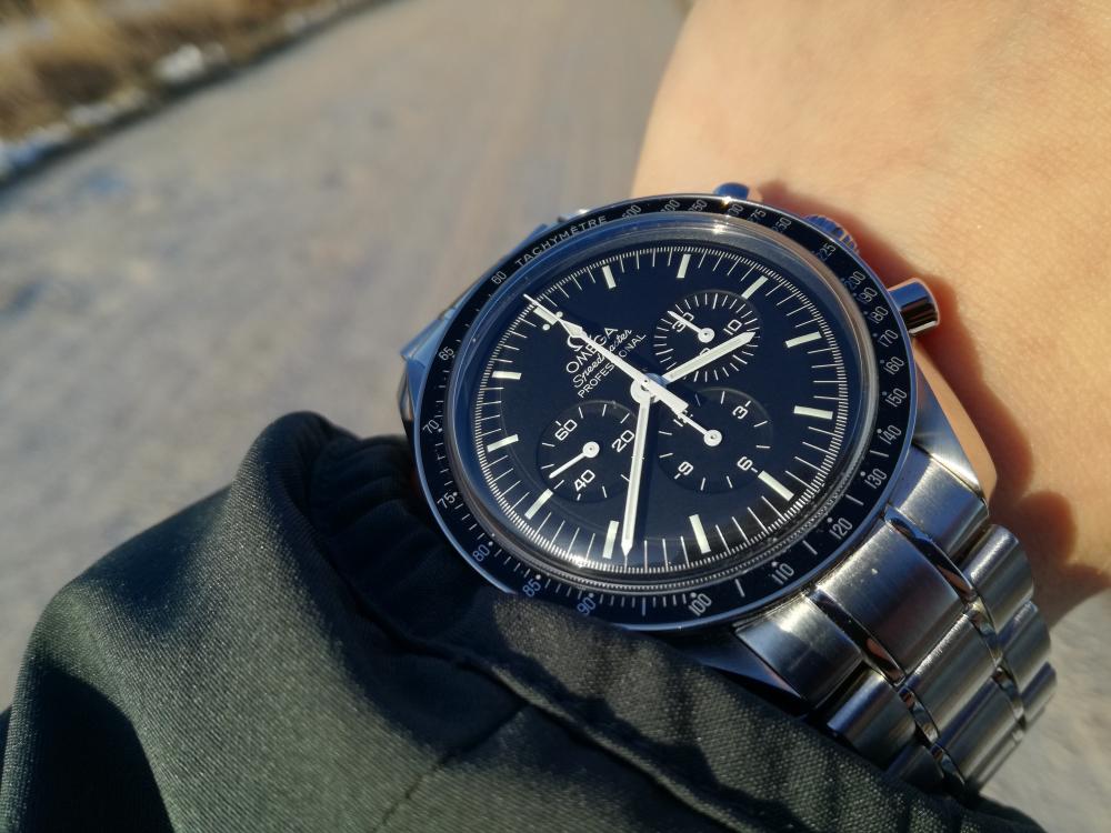 omega speedmaster plexiglass