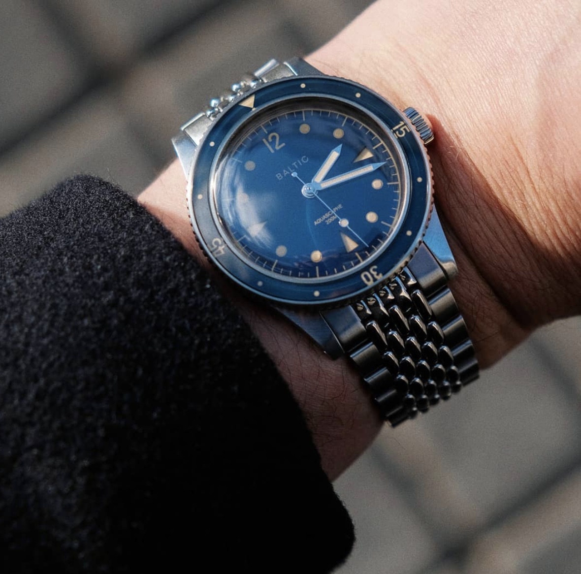Confronto divers vintage style 39mm gilt dial: Lorier Neptune vs Baltic  Aquascaphe