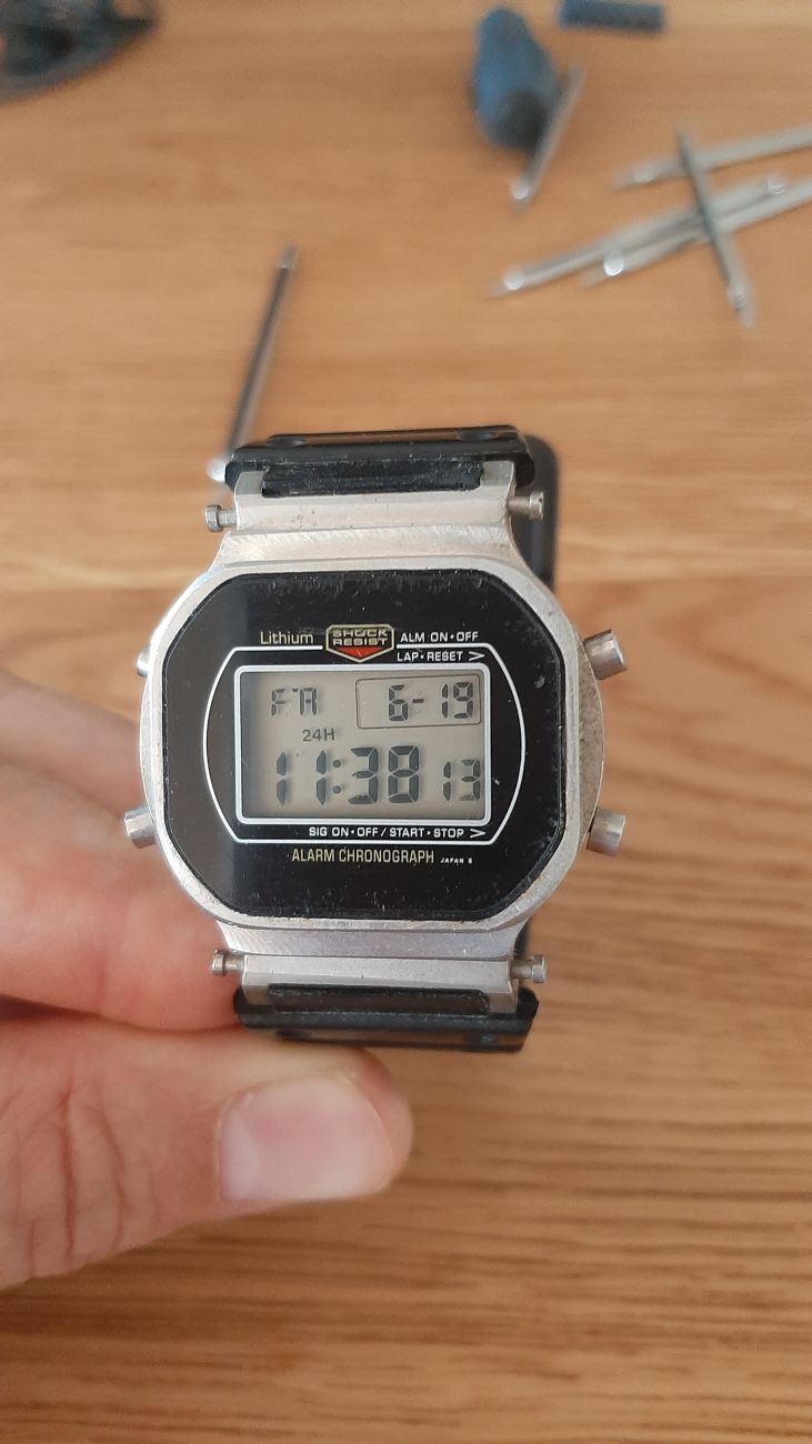 Casio G-Shock dw5400 - piccolo restauro