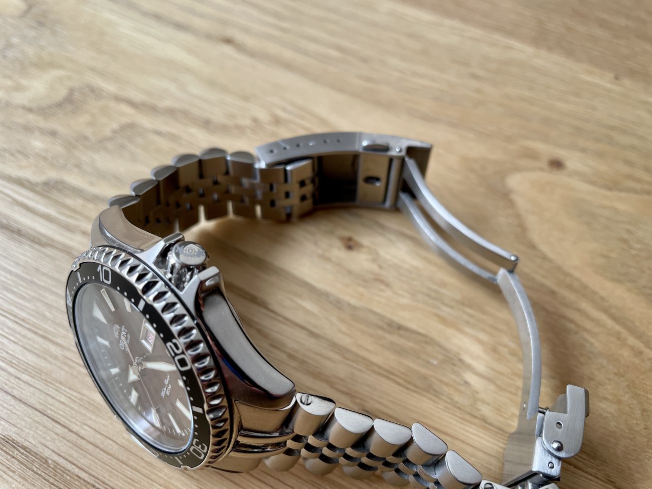 Vendo Orient Kamasu con bracciale Jubilee Strapcode