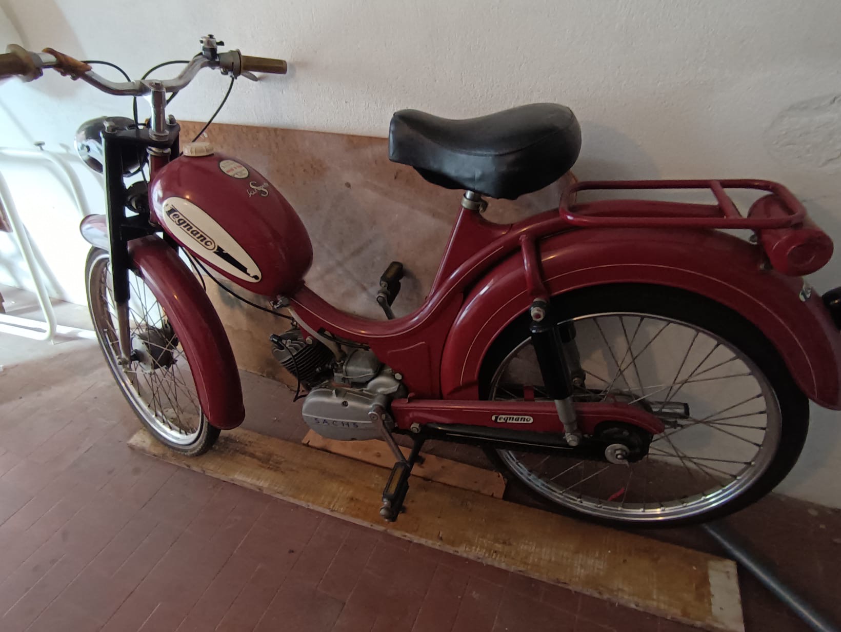 MOZZO RUOTA ANTERIORE PIAGGIO CIAO ORIGINALE COD.180257 - L.A. Moto Ricambi