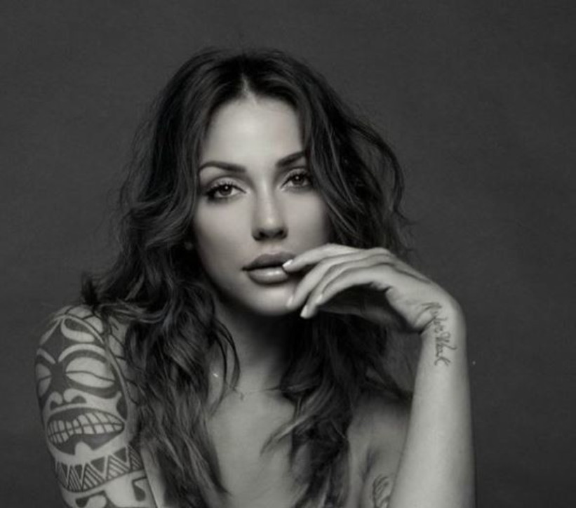 Selvaggia Roma completamente nuda: "Questo potrebbe somigliare al Paradiso" (foto)