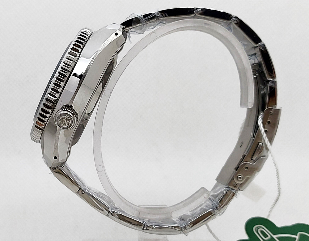 SD1968 MM300 Monobloc Dive Watch 