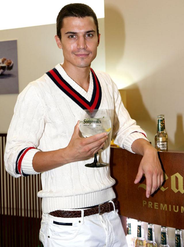 ALEX GONZALEZ BIOGRAFIA, FOTO E NOTIZIE