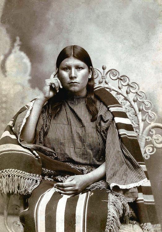 NATIVI AMERICANI, LA SQUAW