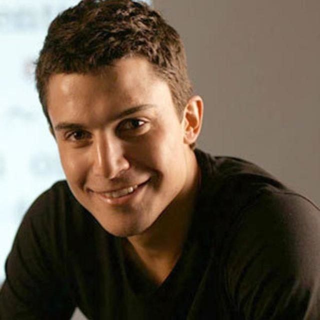 ALEX GONZALEZ BIOGRAFIA, FOTO E NOTIZIE