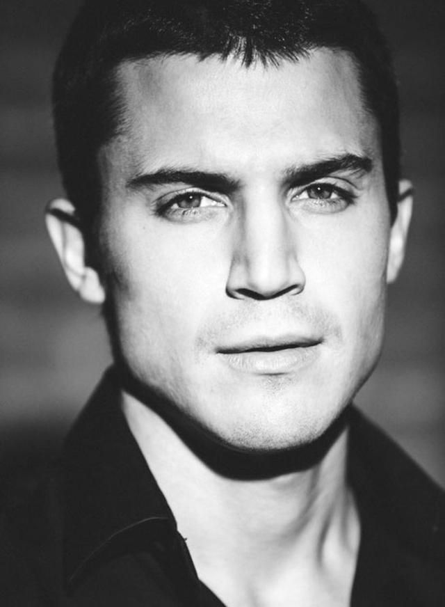 ALEX GONZALEZ BIOGRAFIA, FOTO E NOTIZIE